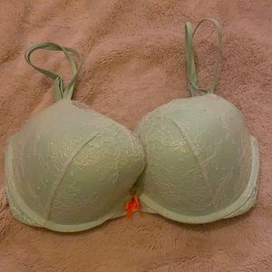 VS Very Sexy Chantilly Lace Push Up Bra